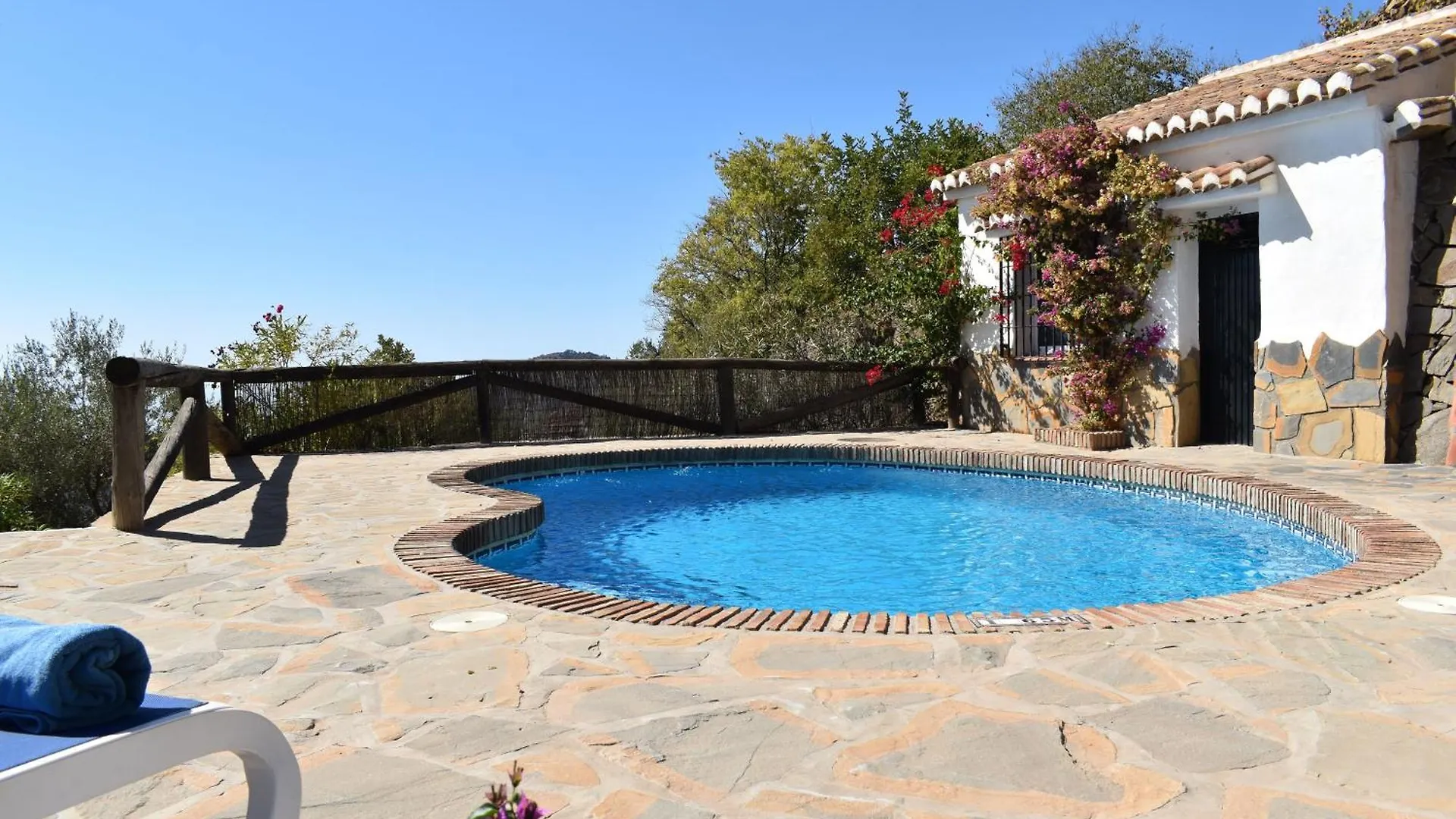 Finca Angarilla Mit Privatem Pool Cómpeta